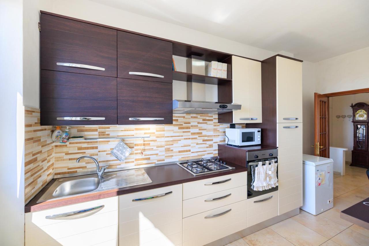 L' Essenziale Apartment Livorno Exterior photo